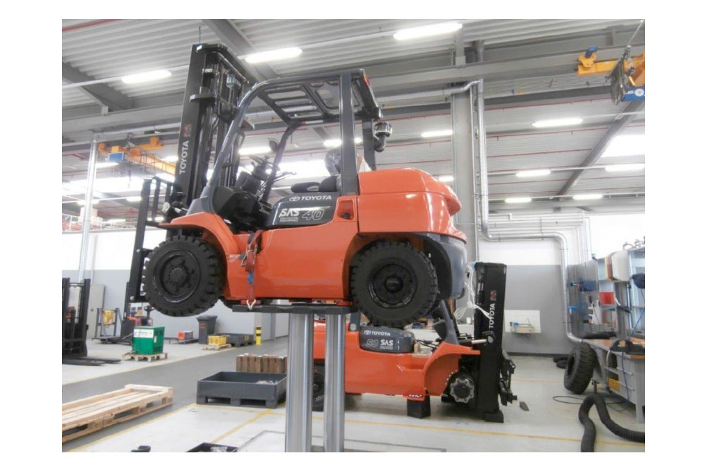 /pict/upl/prodotti/210/Forklift01.jpg